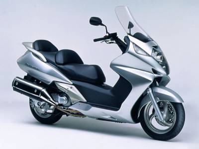 Мотоцикл Honda FJS 600 Silver Wing 2012 обзор